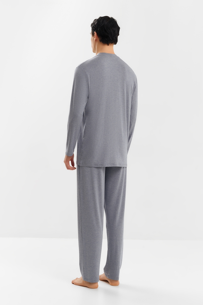  Мужская пижама с брюками  2