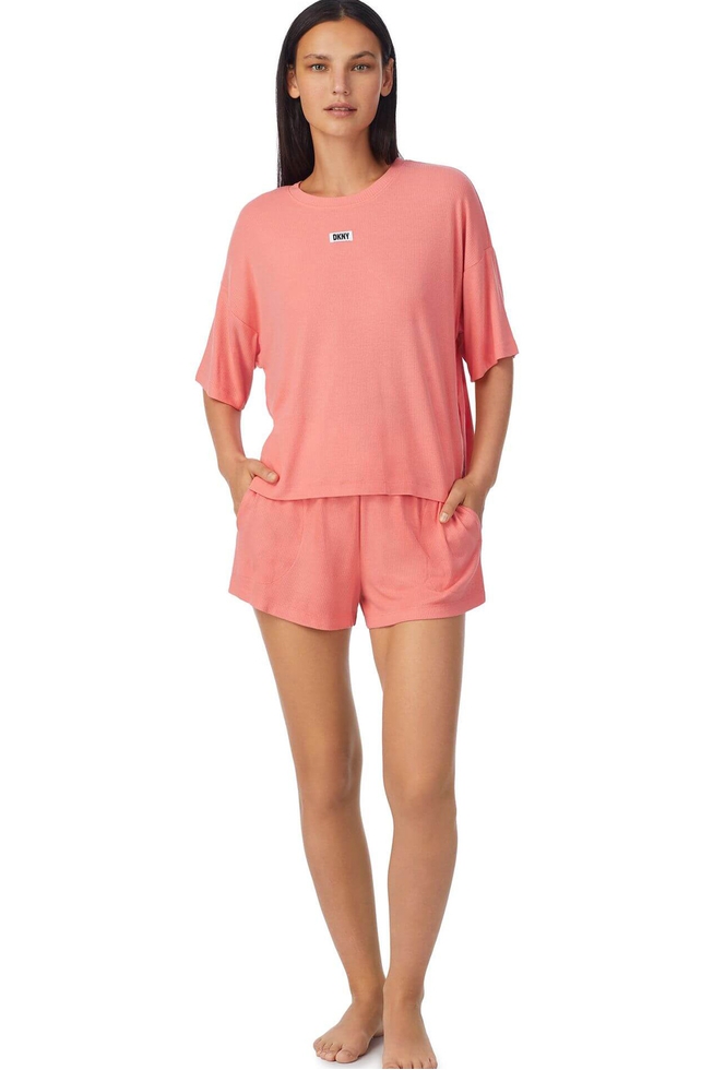 Женская коралловая пижама с шортами 3