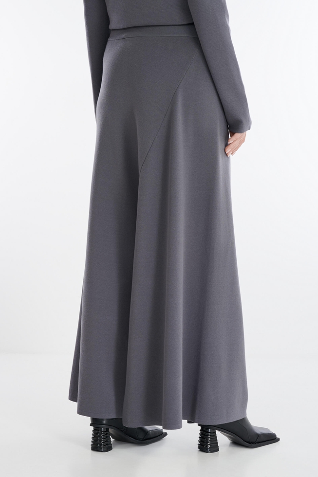 Женские серые широкие брюки 2