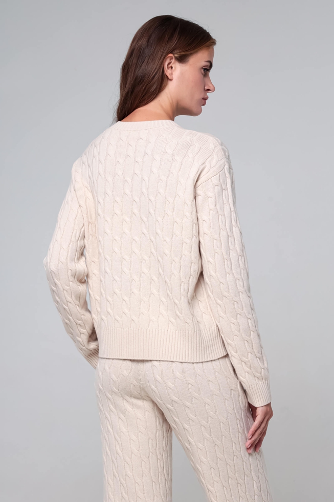 Женский джемпер из шерсти 2