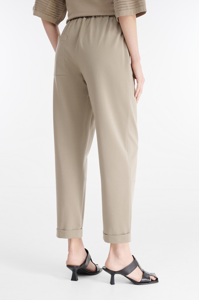 Женские укороченные серые брюки 2