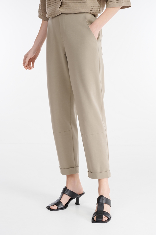 Женские укороченные серые брюки 1