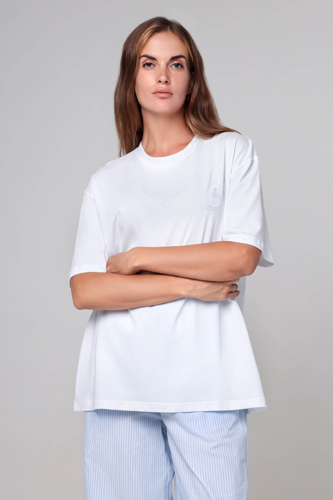 Женская белая футболка из хлопка 3
