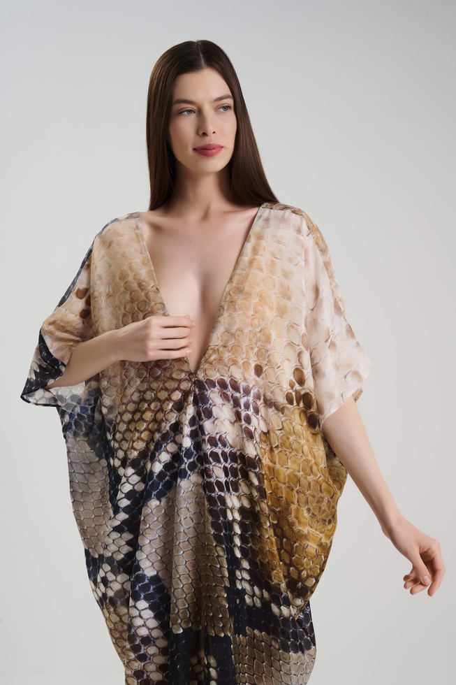 Длинное платье из шёлка с анималистичным принтом  3