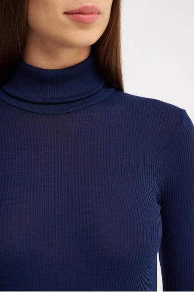 Женская синяя водолазка  ARTIMAGLIA 54904 купить в интернет-магазине Bestelle фото 4