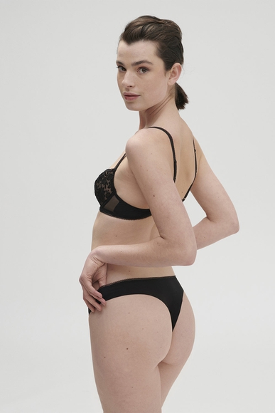  Женские черные трусы-танга  Simone Perele 1C2710 купить в интернет-магазине Bestelle фото 5