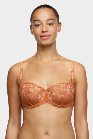 Бюстгальтер-балконет с мягкой чашкой Chantelle C26050 купить в интернет-магазине Bestelle фото 1