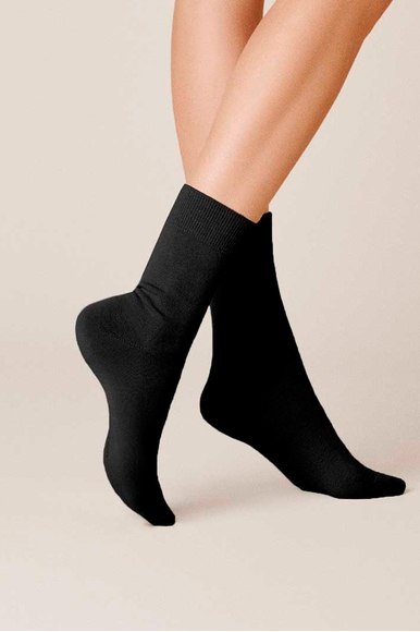 Женские чёрные шерстяные носки Kunert 110203400 купить в интернет-магазине Bestelle фото 2