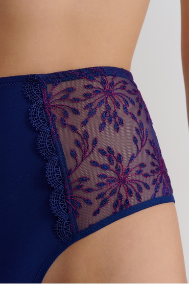 Женские трусы-слипы с высокой талией Simone Perele 1A2770 купить в интернет-магазине Bestelle фото 4