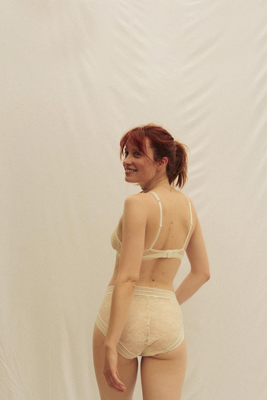 Кружевной бюстгальтер с мягкой чашкой без косточек Maison Lejaby 16442 купить в интернет-магазине Bestelle фото 2