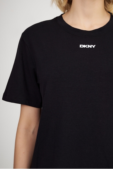 Женская чёрная футболка  DKNY YI40040 купить в интернет-магазине Bestelle фото 4