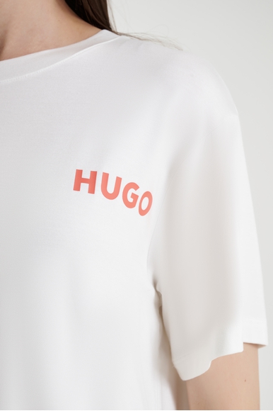 Женская белая футболка Hugo Boss 50490707 купить в интернет-магазине Bestelle фото 4