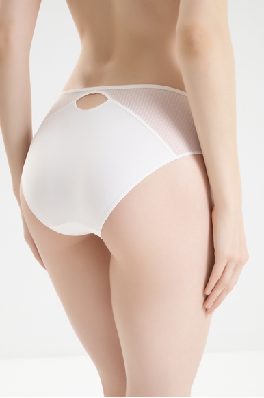 Женские трусы-слипы с вышивкой  Chantelle C15YC5 купить в интернет-магазине Bestelle фото 2