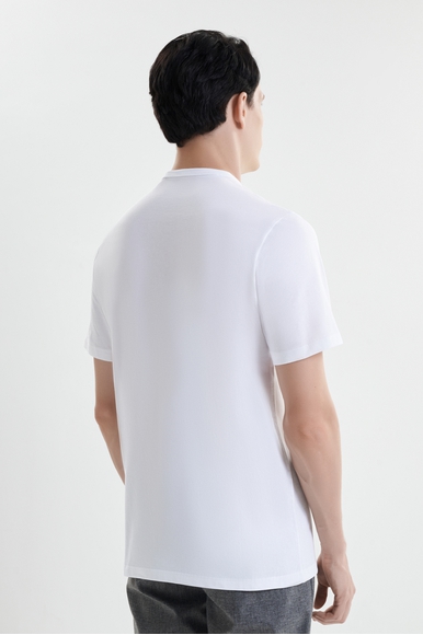 Мужская белая футболка Guess M5YI18I3Z14 купить в интернет-магазине Bestelle фото 2