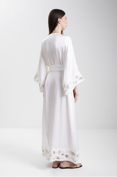  Женский длинный шелковый халат с вышивкой Karma on the rocks BR/KR/KOBLWG-SS купить в интернет-магазине Bestelle фото 2