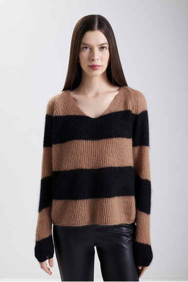 Женский джемпер с мохером  MM by MaxMara RICETTA 252636617 купить в интернет-магазине Bestelle фото 1