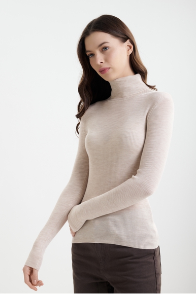 Женский джемпер с высоким горлом из шерсти мериноса  MC2 Saint Barth ERIKAMERINO купить в интернет-магазине Bestelle фото 2