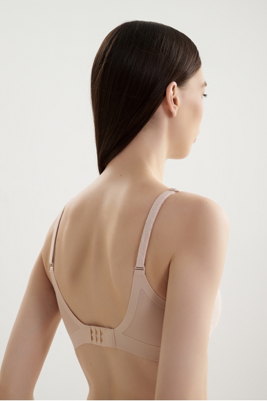  Бежевый бюстгальтер-топ с мягкими чашками  Chantelle C18IQ9 купить в интернет-магазине Bestelle фото 2