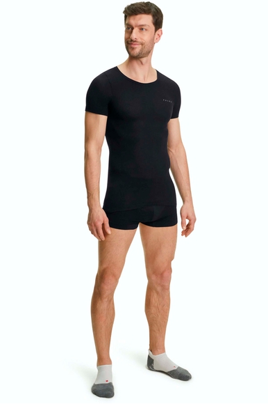 Футболка мужская чёрная FALKE Sport 33771 купить в интернет-магазине Bestelle фото 3