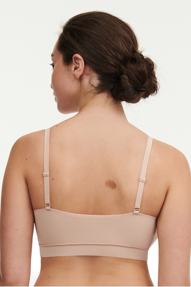  Бежевый бюстгальтер-топ Soft Stretch  Chantelle C11GQ9 купить в интернет-магазине Bestelle фото 2