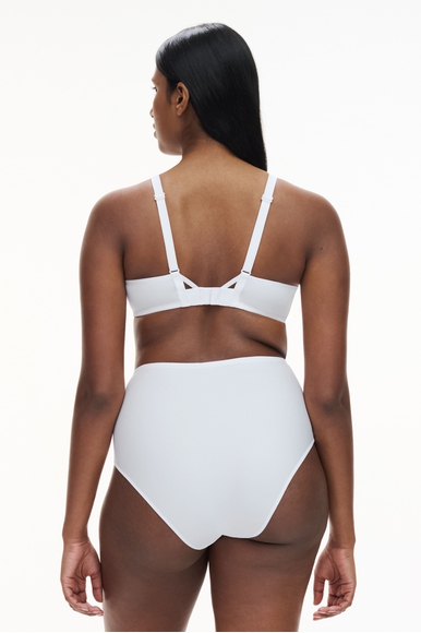 Белый бюстгальтер-балконет с мягкими чашками Chantelle C22AMU купить в интернет-магазине Bestelle фото 5