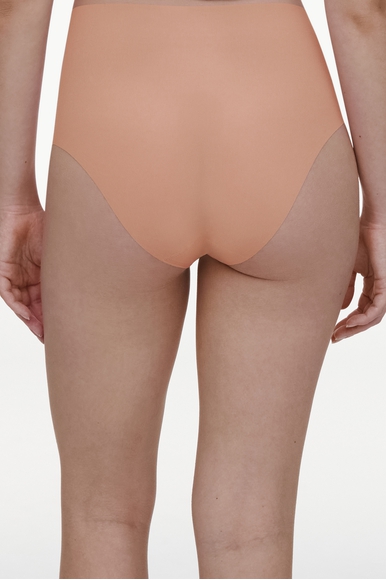 Женские бесшовные высокие трусы-слипы Chantelle C22HC7 купить в интернет-магазине Bestelle фото 2