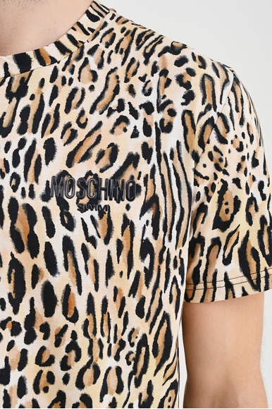 Хлопковая футболка Moschino V07059418 купить в интернет-магазине Bestelle фото 3