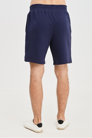 Мужские хлопковые шорты Emporio Armani 1110043R573 купить в интернет-магазине Bestelle фото 2