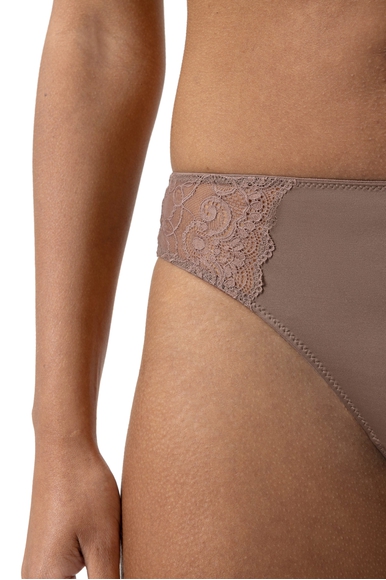 Женские кружевные трусы-танга Mey 79800 купить в интернет-магазине Bestelle фото 3