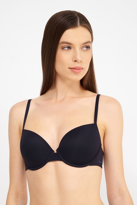 Бюстгальтер с плотной чашкой