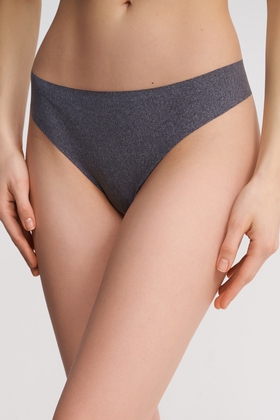  Женские бесшовные трусы-стринги 