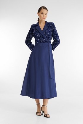 Длинное синее платье 