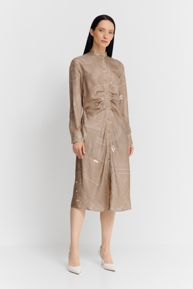  Длинное шелковое платье 