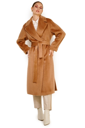 Женское шерстяное пальто коричневого цвета