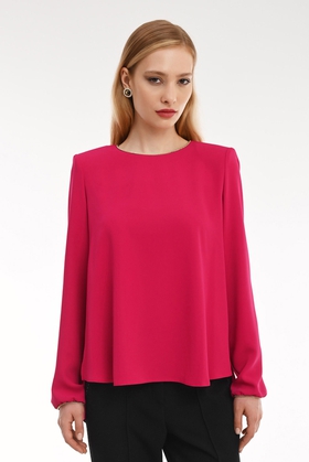 Женская блузка цвета фуксия