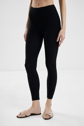 Женские черные леггинсы 