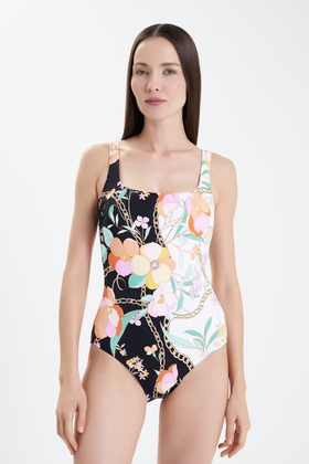 Слитный купальник