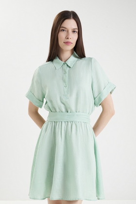 Короткое льняное платье