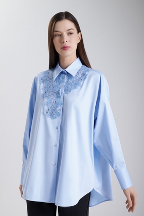  Блузка с длинным рукавом и вышивкой  