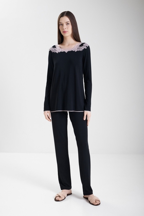  Женская пижама с брюками 