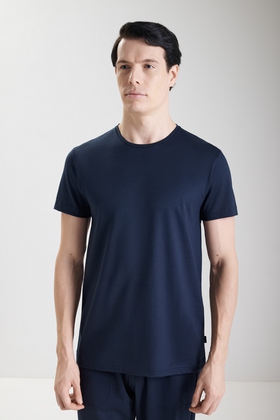 Мужская базовая футболка из хлопка 