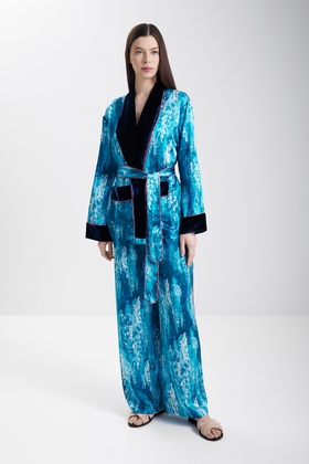  Женский шелковый халат с брюками 