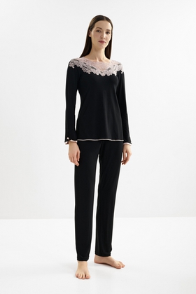 Женская пижама с брюками