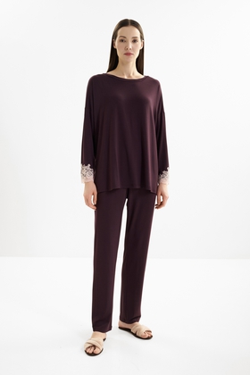 Женская пижама с брюками