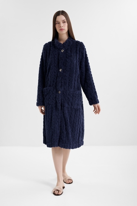 Женский длинный халат на пуговицах 