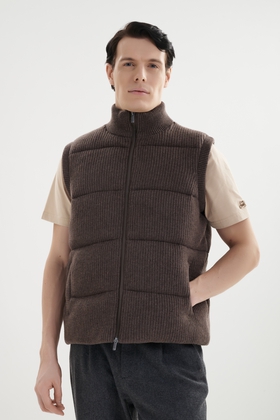 Мужской жилет