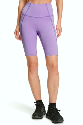 Женские спортивные сиреневые шорты
