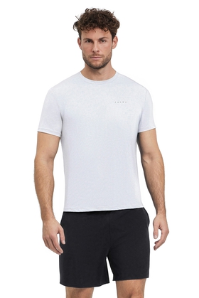 Мужская белая спортивная футболка