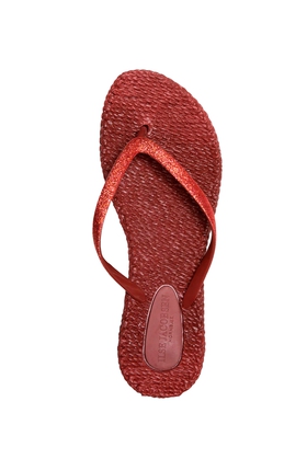 Женские виные сланцы