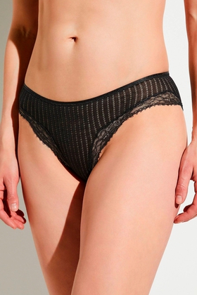 Женские трусы-слипы с кружевом